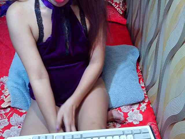 CutieaAsianxxx webcam