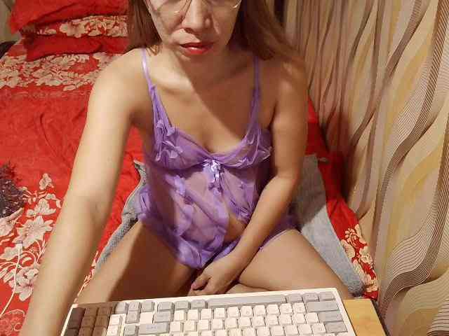 CutieaAsianxxx webcam
