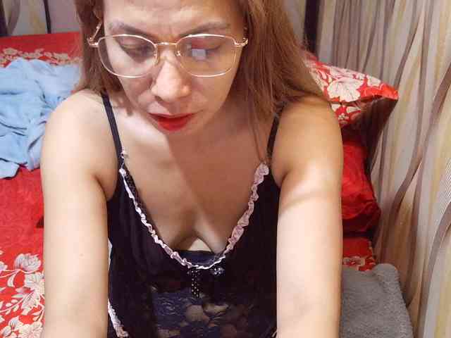 CutieaAsianxxx webcam