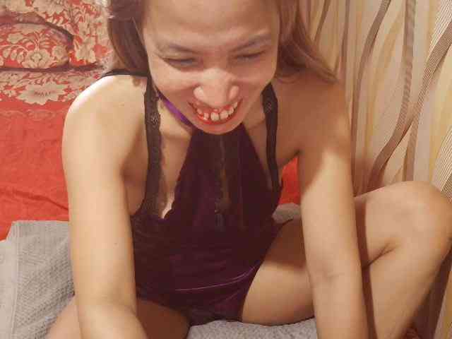 CutieaAsianxxx webcam