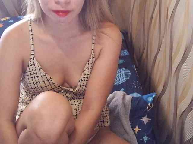 CutieaAsianxxx webcam