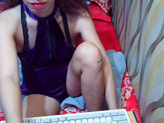CutieaAsianxxx webcam