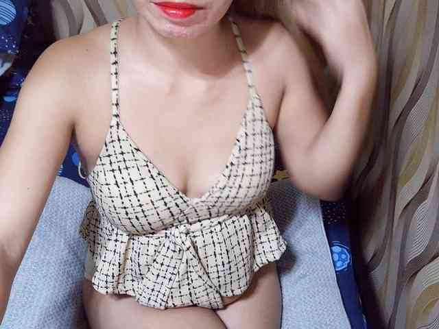 CutieaAsianxxx webcam