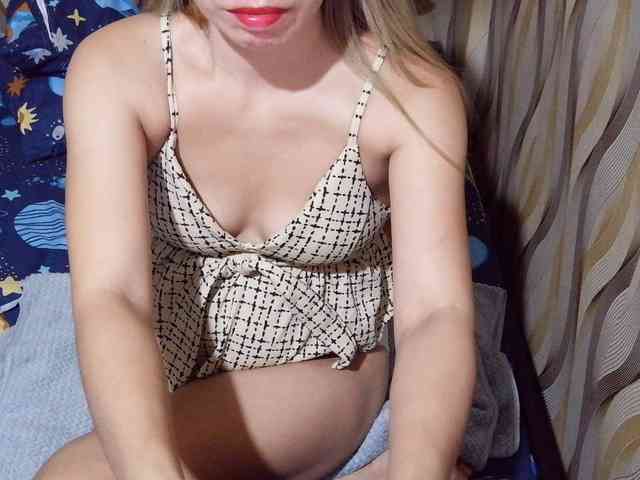 CutieaAsianxxx webcam