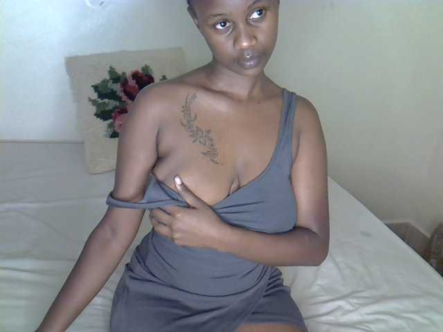 Badgalstar live cam on BongaCams