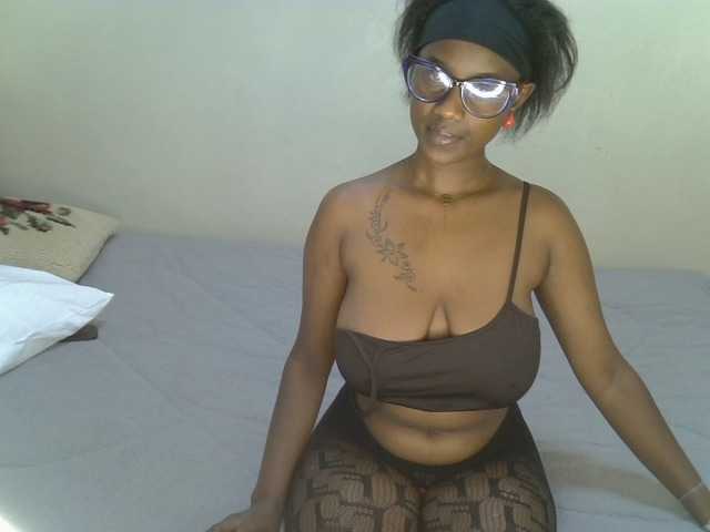 Badgalstar live cam on BongaCams