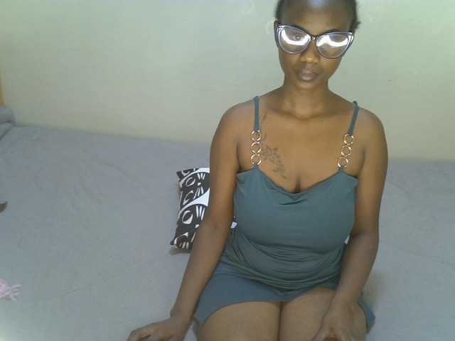 Badgalstar live cam on BongaCams