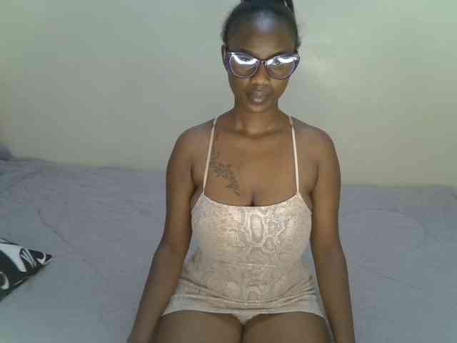 Badgalstar webcam