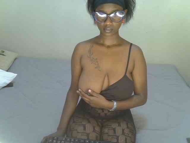 Badgalstar webcam