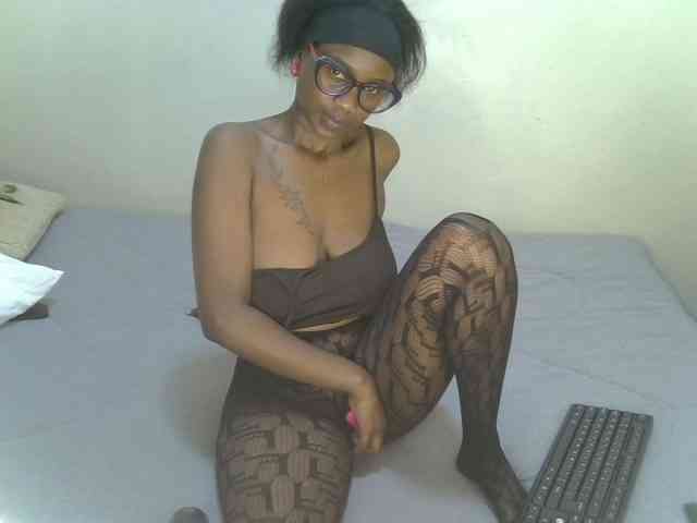 Badgalstar webcam