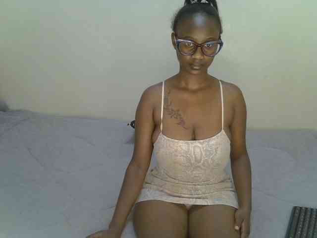 Badgalstar Live Webcam on BongaCams