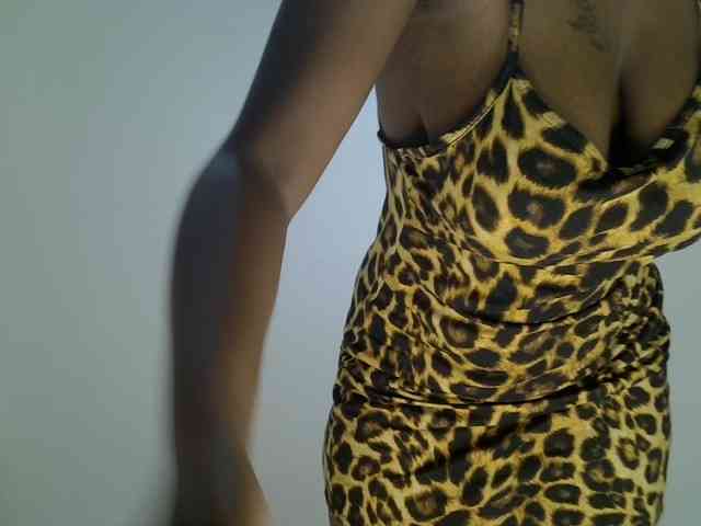 Badgalstar Live Webcam on BongaCams