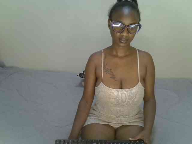 Badgalstar Live Webcam on BongaCams