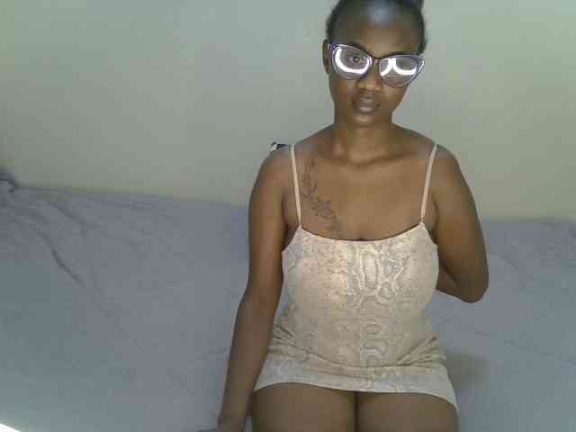 Badgalstar Live Webcam on BongaCams