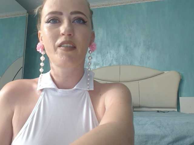 laralane online