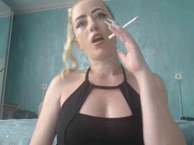 LaraLane webcam
