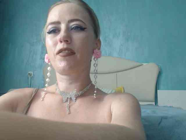 LaraLane webcam
