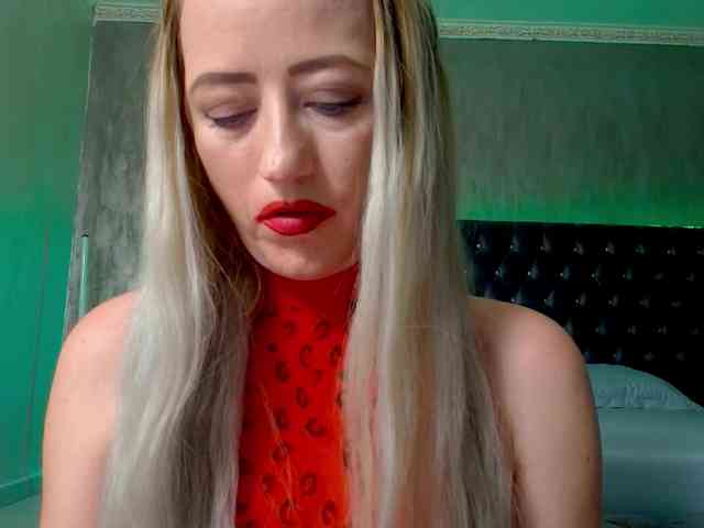 LaraLane webcam