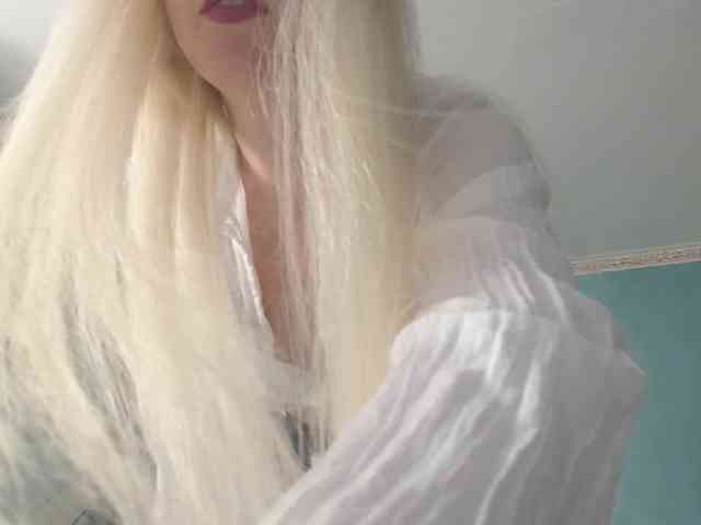 LaraLane webcam