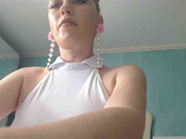LaraLane webcam