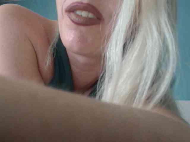 LaraLane webcam