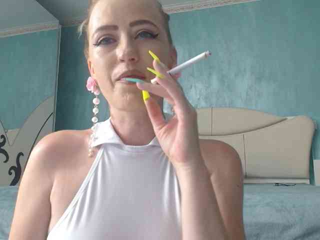 LaraLane webcam