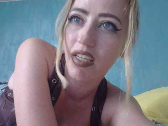 LaraLane webcam