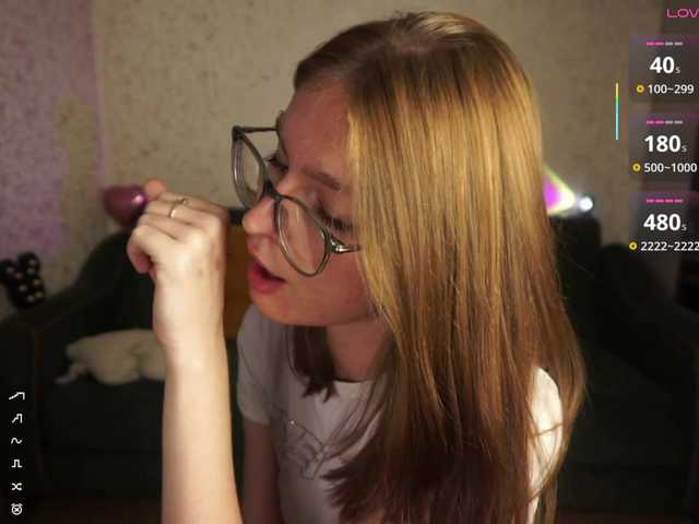 AsyaStar live cam on BongaCams