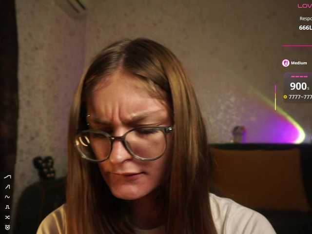 AsyaStar live cam on BongaCams
