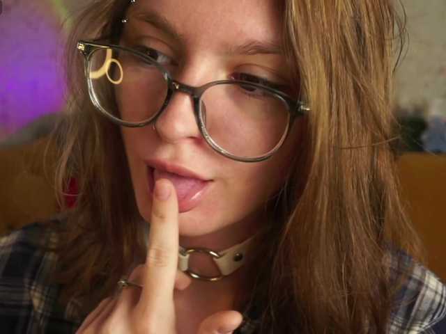 AsyaStar live cam on BongaCams