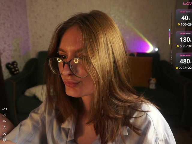AsyaStar live cam on BongaCams