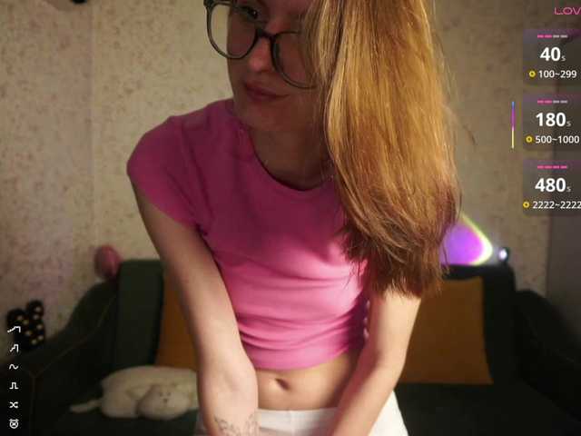 AsyaStar live cam on BongaCams
