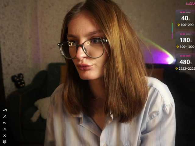 AsyaStar live cam on BongaCams