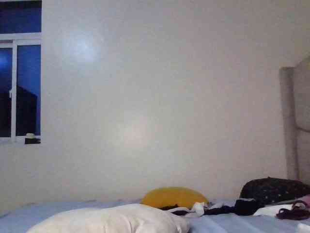 KittyTemptation webcam