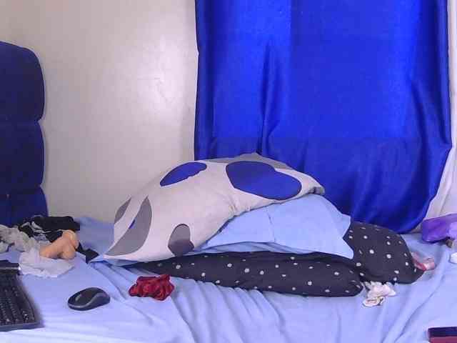 KittyTemptation webcam