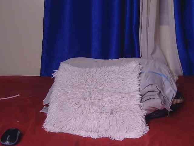 KittyTemptation webcam