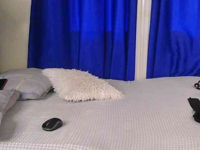 KittyTemptation webcam