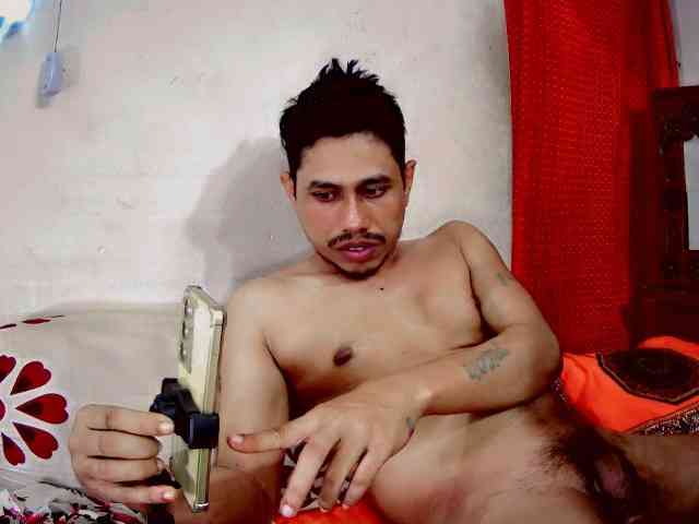 Loveuoy28k1 webcam