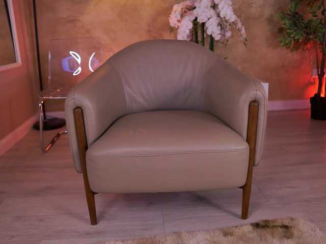 lucyyrosse live sex show