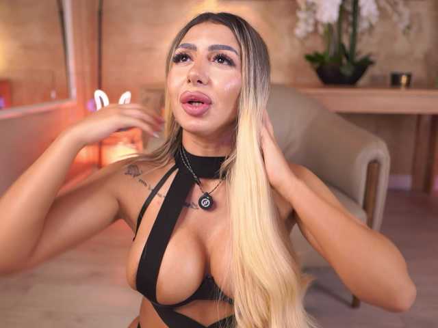 lucyyrosse online