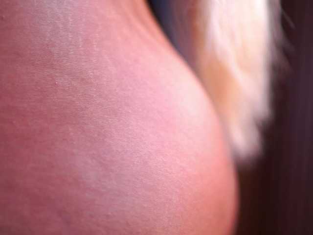 LucyyRosse live webcam show