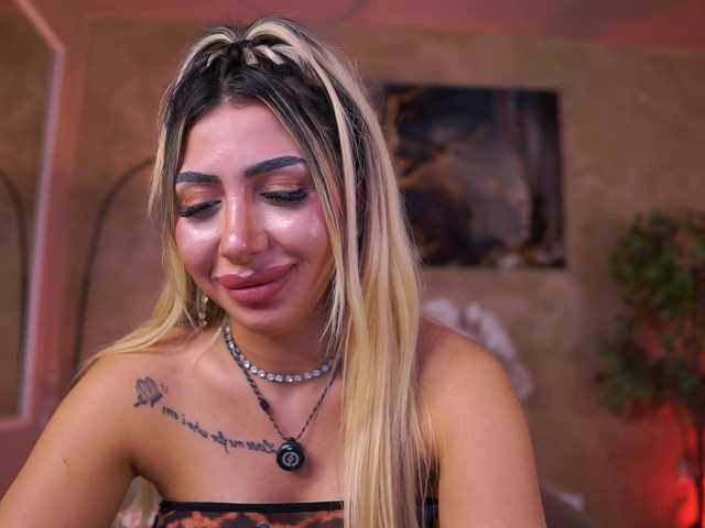 lucyyrosse online