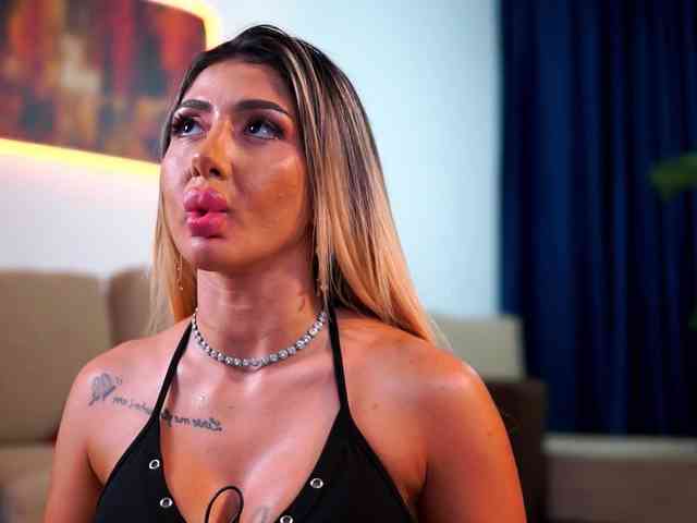 LucyyRosse webcam