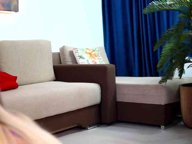 LucyyRosse webcam