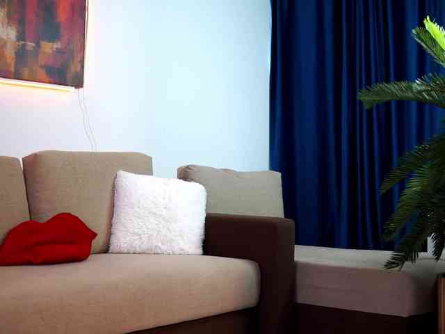 LucyyRosse Live Webcam on BongaCams