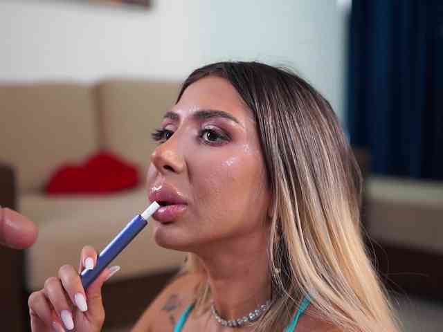 LucyyRosse webcam