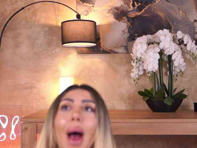 LucyyRosse Sex Cam Show