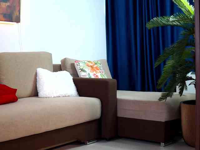 LucyyRosse webcam