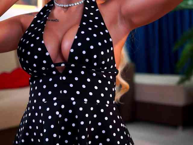 LucyyRosse webcam