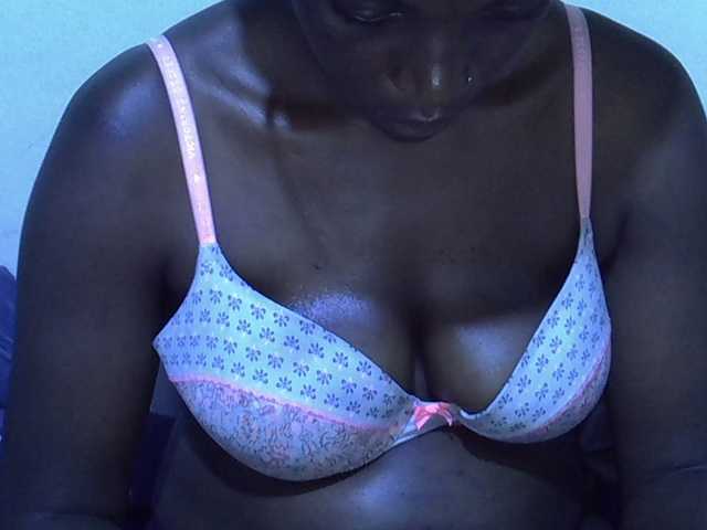 sweetellena1 live webcam show